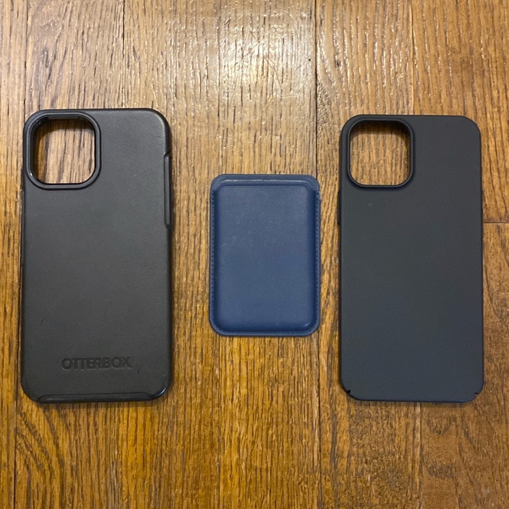 2 Black iPhone 12 Pro Max cases #iphonemax #MagSafe